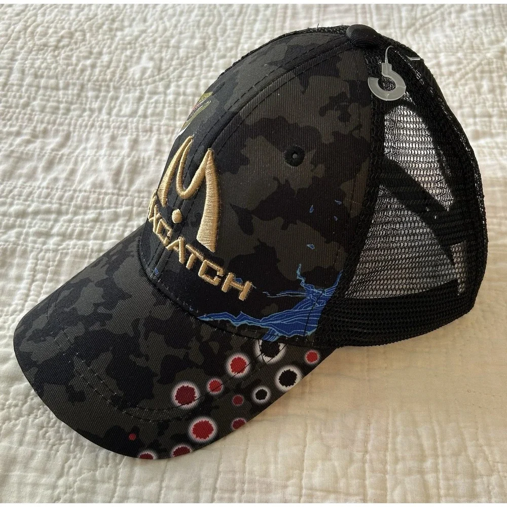 Maxcatch Trucker Hat Cap Fishing SnapBack Adjustable Black Green Mesh Back